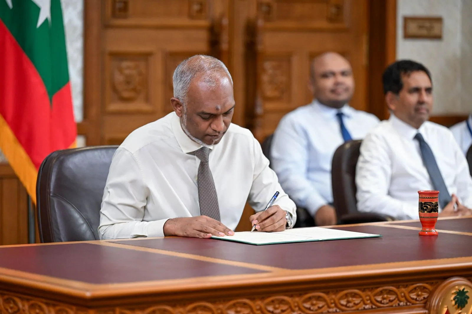 ރިސޯޓުތަކުން 40 އިންސައްތަ މާރުކުރުމުން ދައްޗެއް ނުވާނެ ކަމަށް ރައީސް ވިދާޅުވެއްޖެ