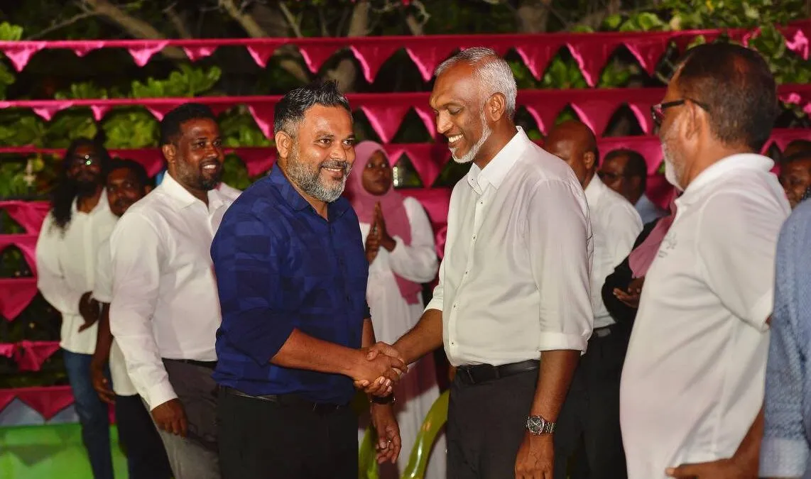ރަޢީސް މުޢިއްޒު އާއި ވަޒީރު ޝިޔާމް