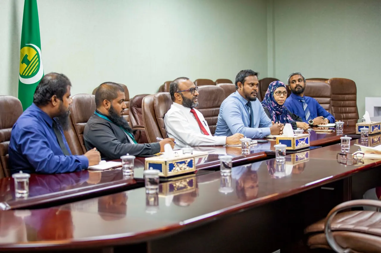 އެމްކިއުއޭ އާއިއެކު ބޭއްވި ބައްދަލުވުމުގެ ތެރެއިން-- ފޮޓޯ: މިނިސްޓްރީ