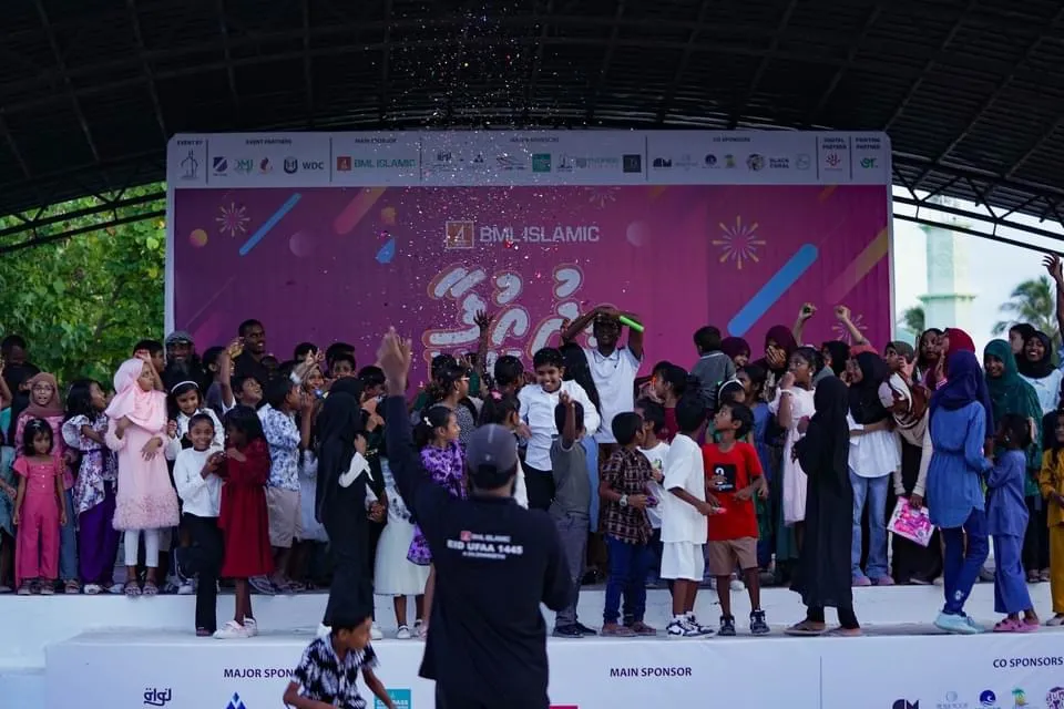މިއަދުގެ އާއިލީ ހަވީރުގެ ތެރެއިން: ފޮޓޯ/ ހުޝާން
