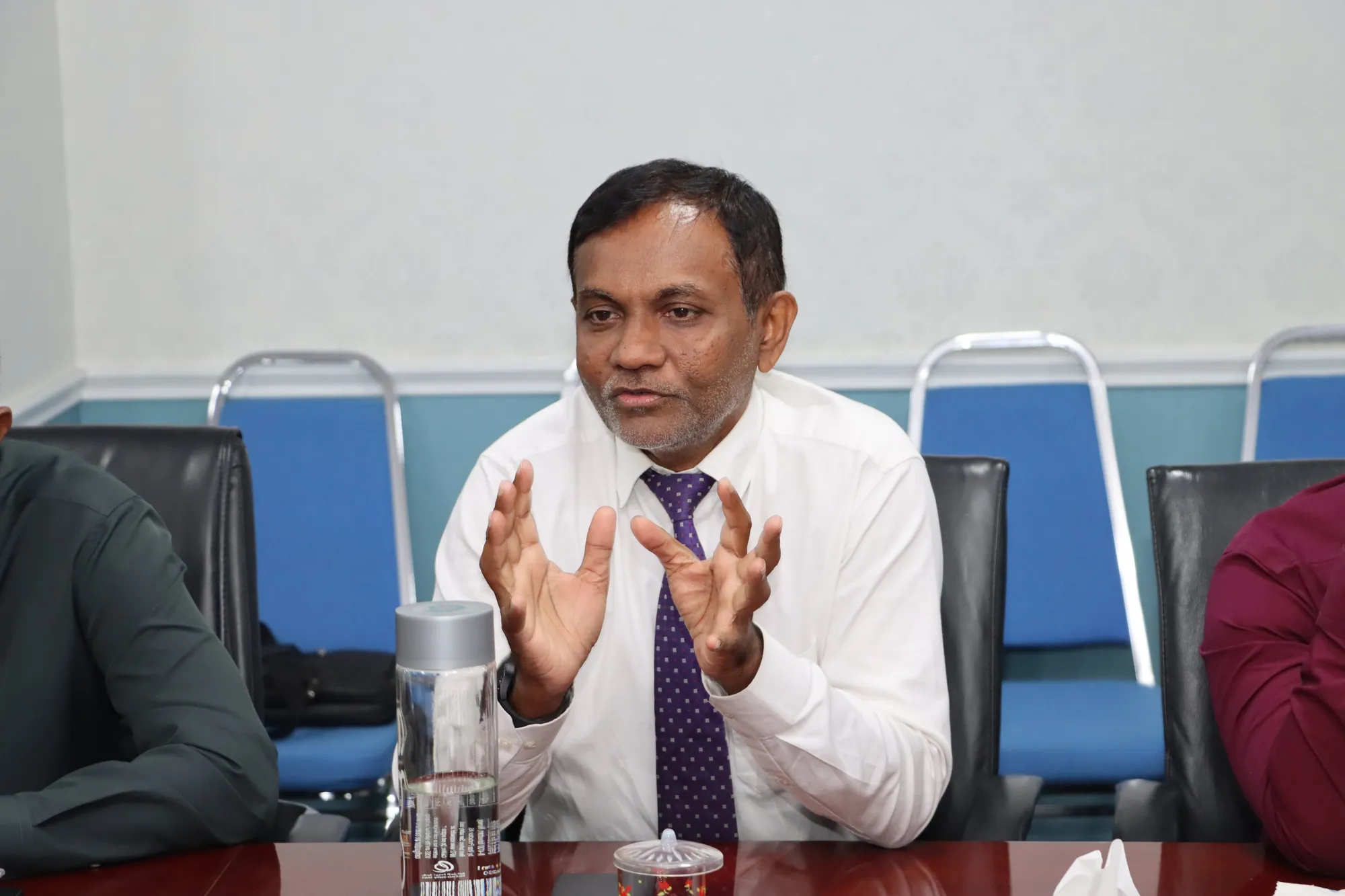 ސިވިލް ސާވެންޓުންގެ މުސާރަ ބޮޑުކުރުމުގެ މަސައްކަތް ދަނީ ކުރިއަށް