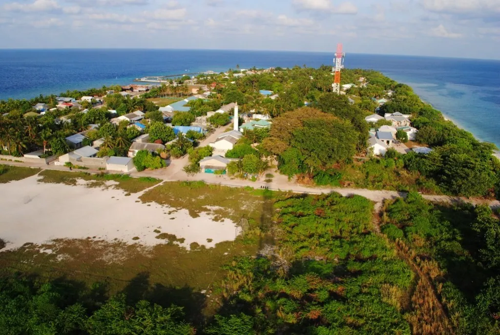 އިނގުރައިދޫގައި ސްލިޕްވޭއެއް ހަދަން ބިން ދޫކުރަން ހުޅުވާަލައިފި