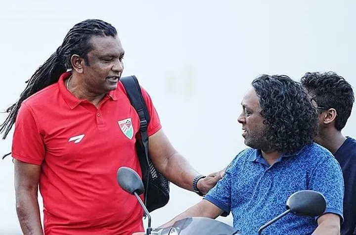 އެކުވެރިކަމުގެ މެޗުތަކެއް ކުޅުމަށް ގައުމީ ޓީމު ބަންގްދަލޭޝަށް ފުރައިފި