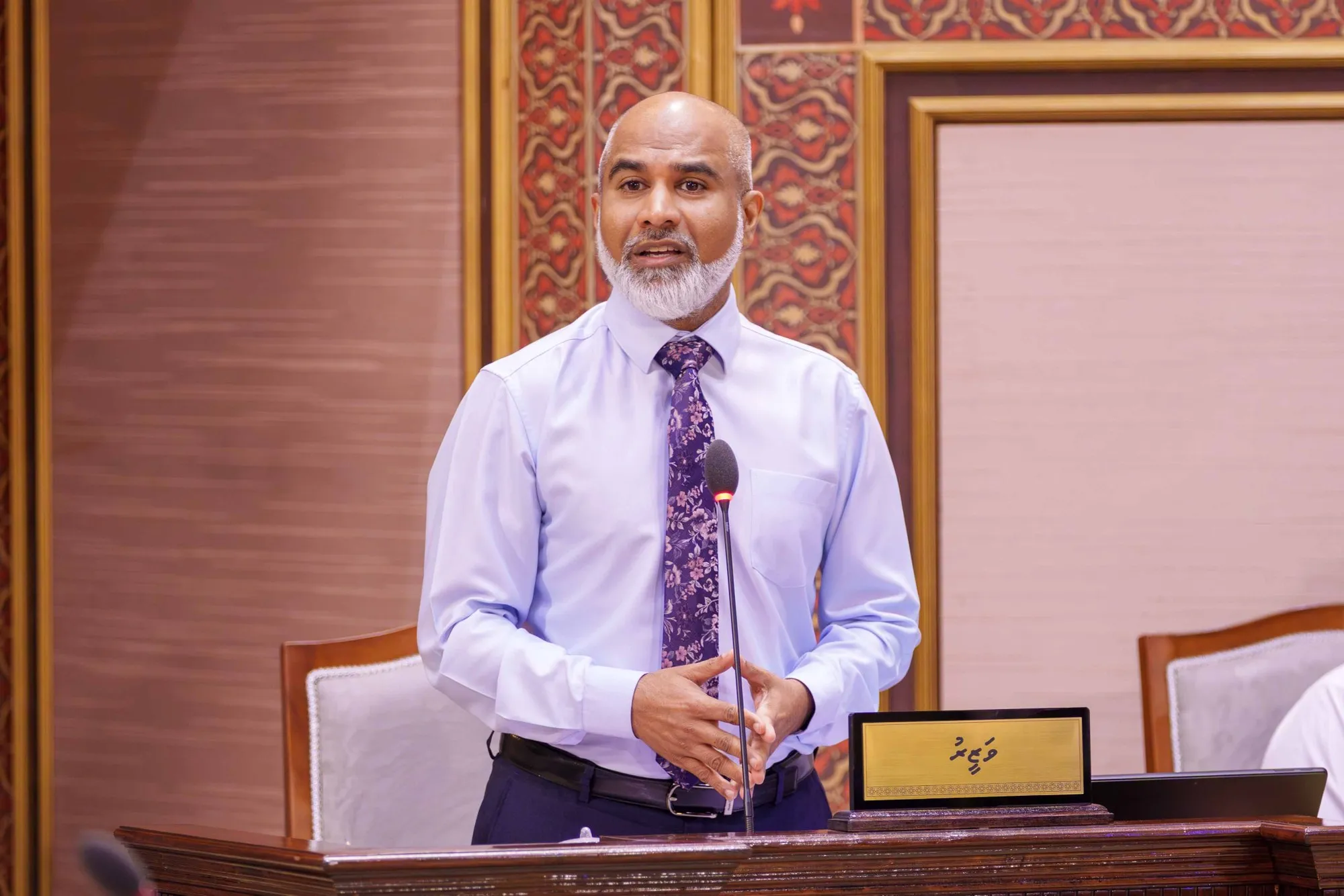 ދަރިވަރުން ސުކޫލަށް ނުދާ މައްސަލާގައި ފިޔަވަޅު އަޅަން އަންގައިފިން: ޑރ. ޝަފީޢު