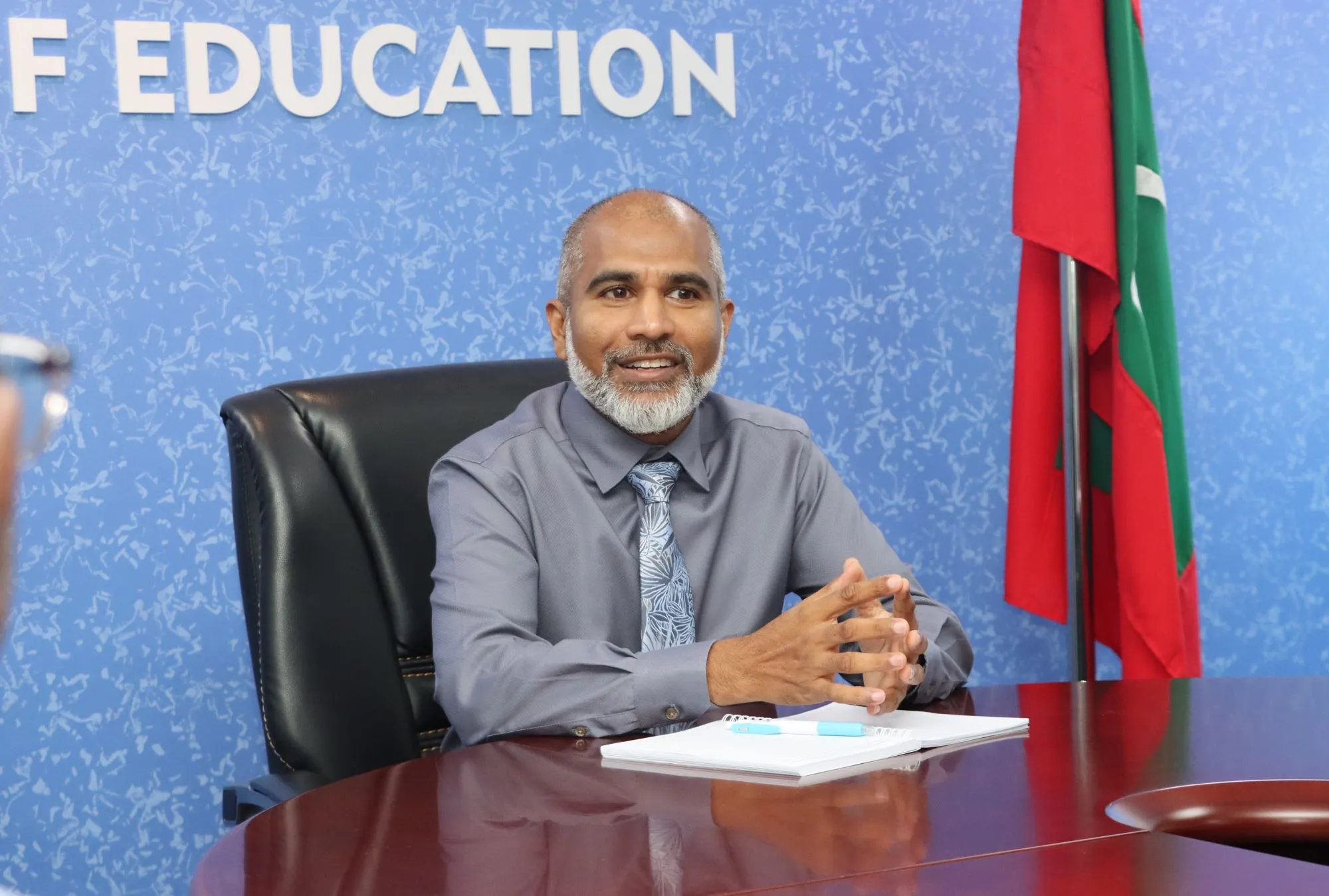 އެޑިއުކޭޝަން މިނިސްޓަރު އިސްމާއީލް ޝަފީއު