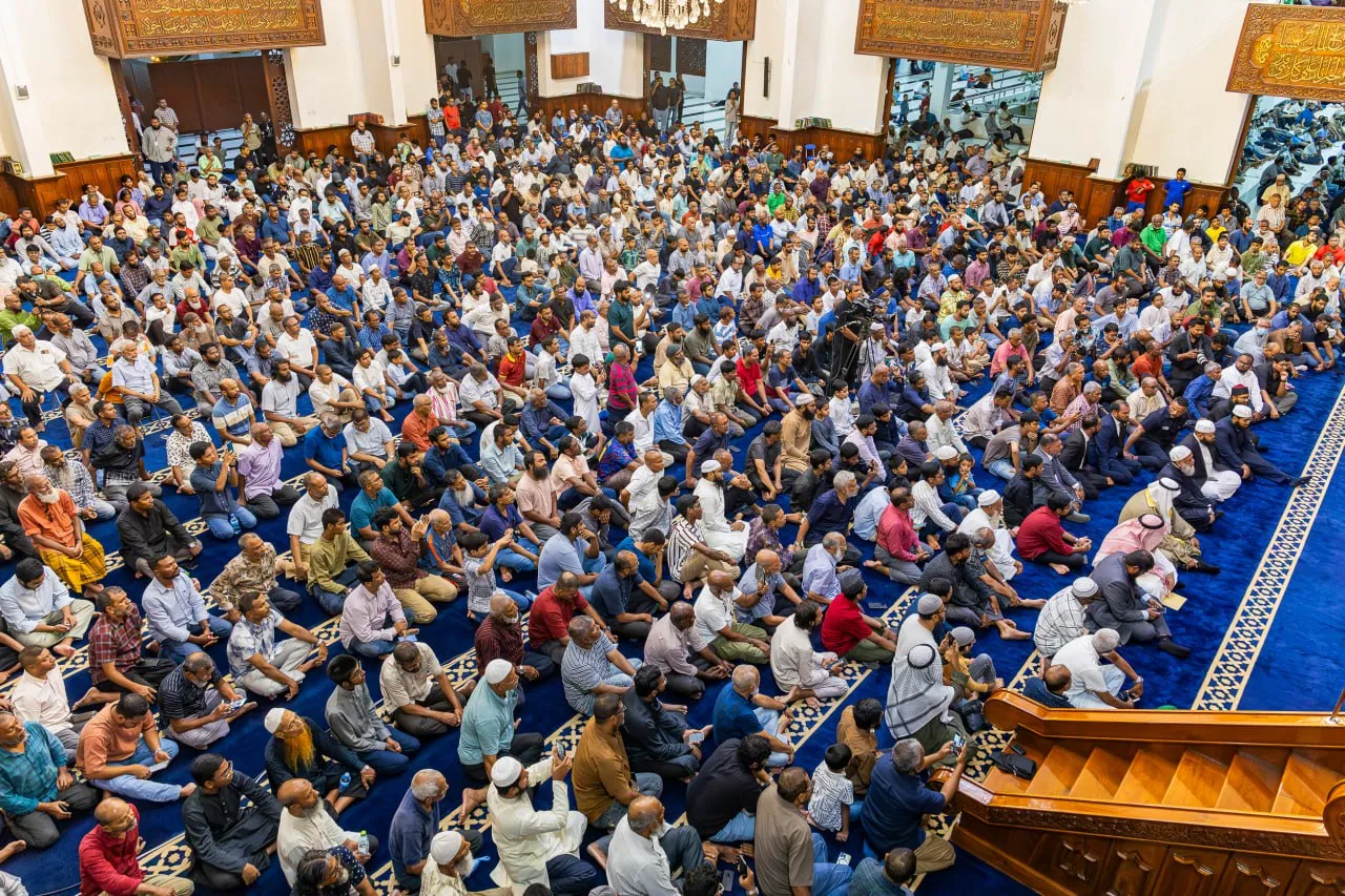 މަހުޝަރު މައިދާނުގައި، ބިރުވެރިކަމުގައި، ފަންސާސް ހާސް އަހަރުގެ ދިގު މުއްދަތެއްގައި ތިބެންޖެހޭނެ: ޚުތުބާ
