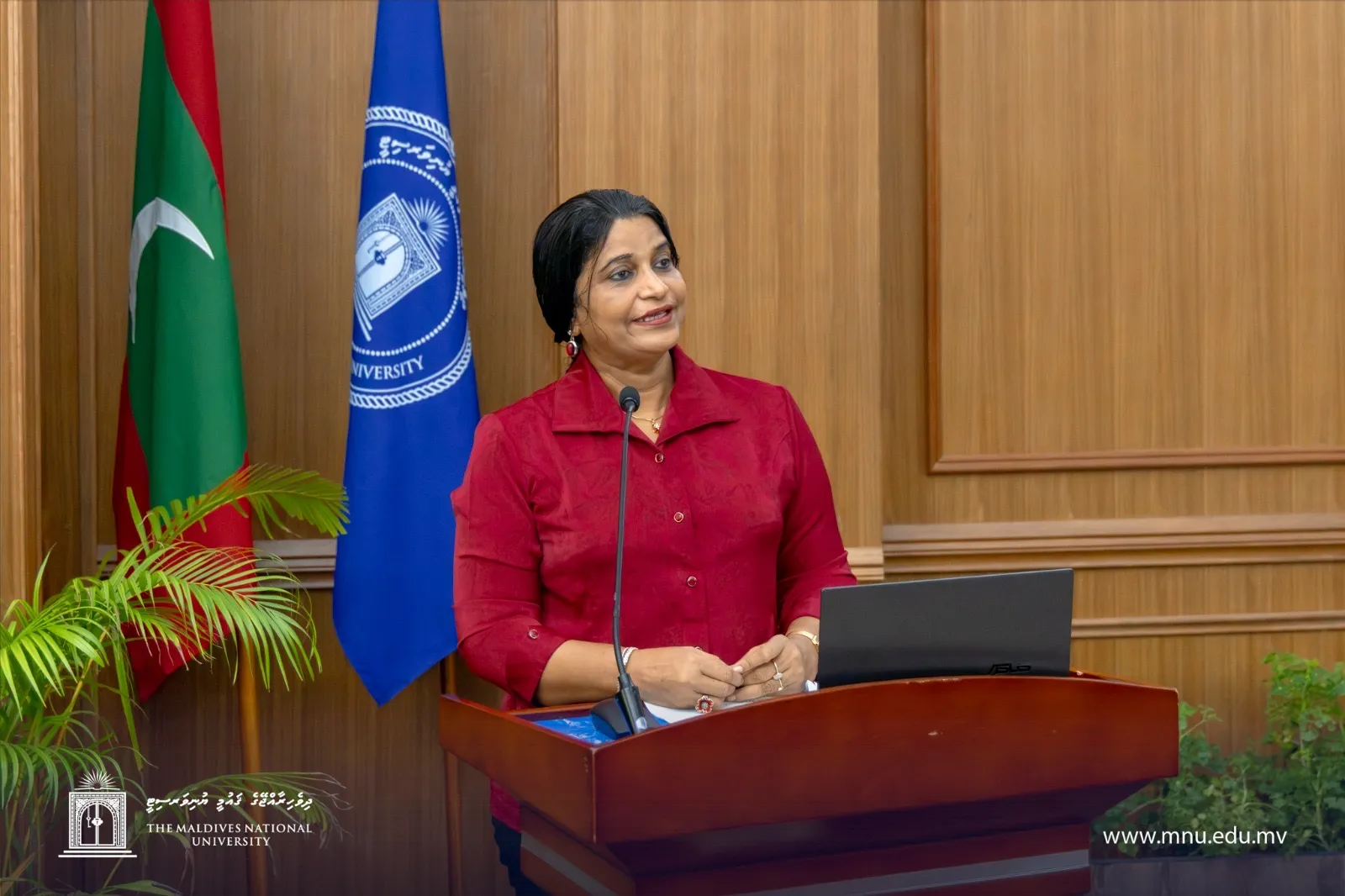 ޑރ. ޝެހެނާޒް އެދިލެއްވީ ކިޔަވައިދިނުމުގައި މައިގަނޑު ތިން ސުވާލެއް އަބަދުވެސް ހިތުގައި ބޭއްވުމަށް