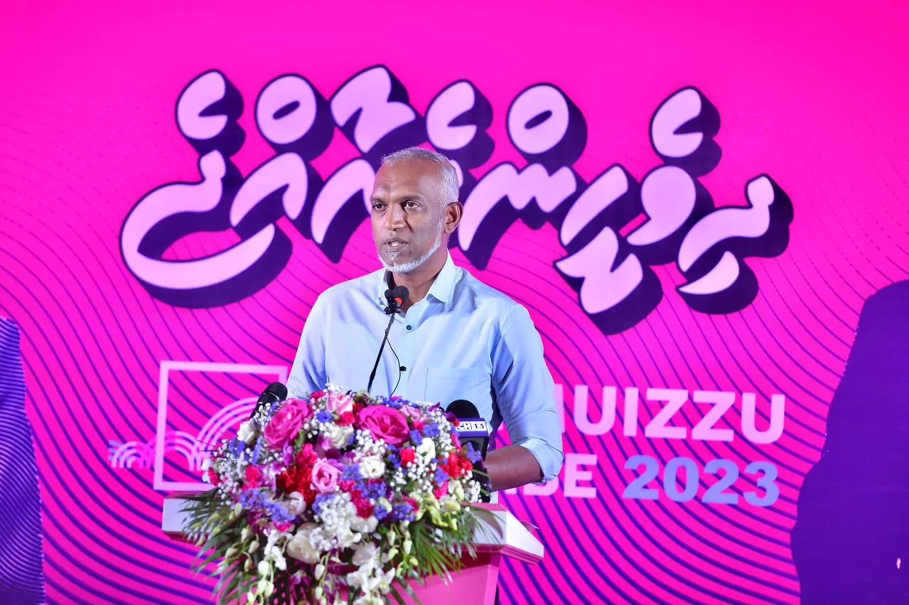 އަޅުގަނޑުގެ ވެރިކަމުގައި އެއާ އެމްބިއުލާންސް ތައާރަފްކުރާނަން: ޑރ މުއިއްޒު