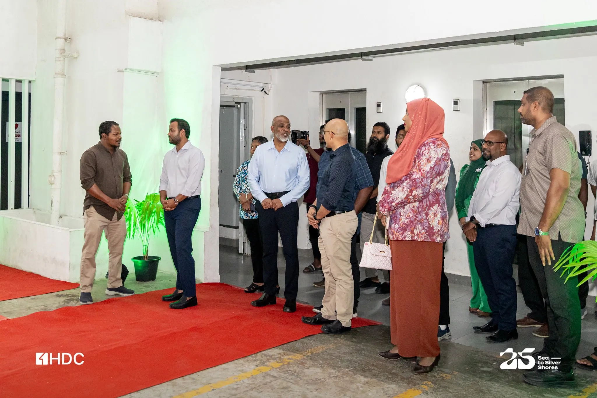 ހިޔާގެ ލިފްޓްތައް ހުޅުވުމަށް ކުލަ ގަދަ ރަސްމިއްޔާތެއް ބާއްވައިފި