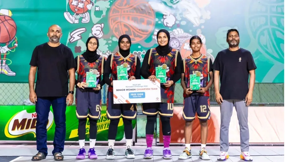 އަންހެން ބައިގެ ޗެމްޕިއަންކަން ހޯދި އިންކެޑް