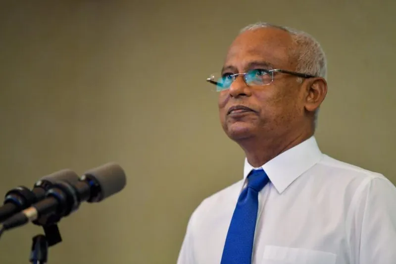 ޚާރިޖީ ޚިދުމަތުގެ އެންމެ މަތިވެރި ޝަރަފު ދެ ބޭފުޅަކަށް އެރުވުމަށް ރައީސް ޞާލިހު ނިންމަވައިފި