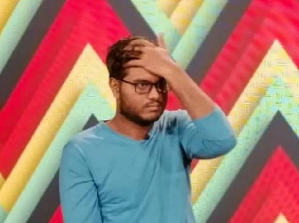 ދީނަށް ފުރައްސާރަ ކުރުމުން ފުރުވާލީ ޝައިހާން، ގުރުއާނަށް އިހާނަތިކޮށް ހިތައިފި!
