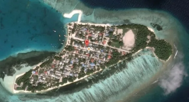 ބިދޭސީ ޓީޗަރަކު ދަރިވަރުންތަކަކަށް ނިވާކަންކުޑަކޮށް ތިބި ވީޑިއޯއެއް ދެއްކި މައްސަލަ ތަހުގީގު ކުރަނީ