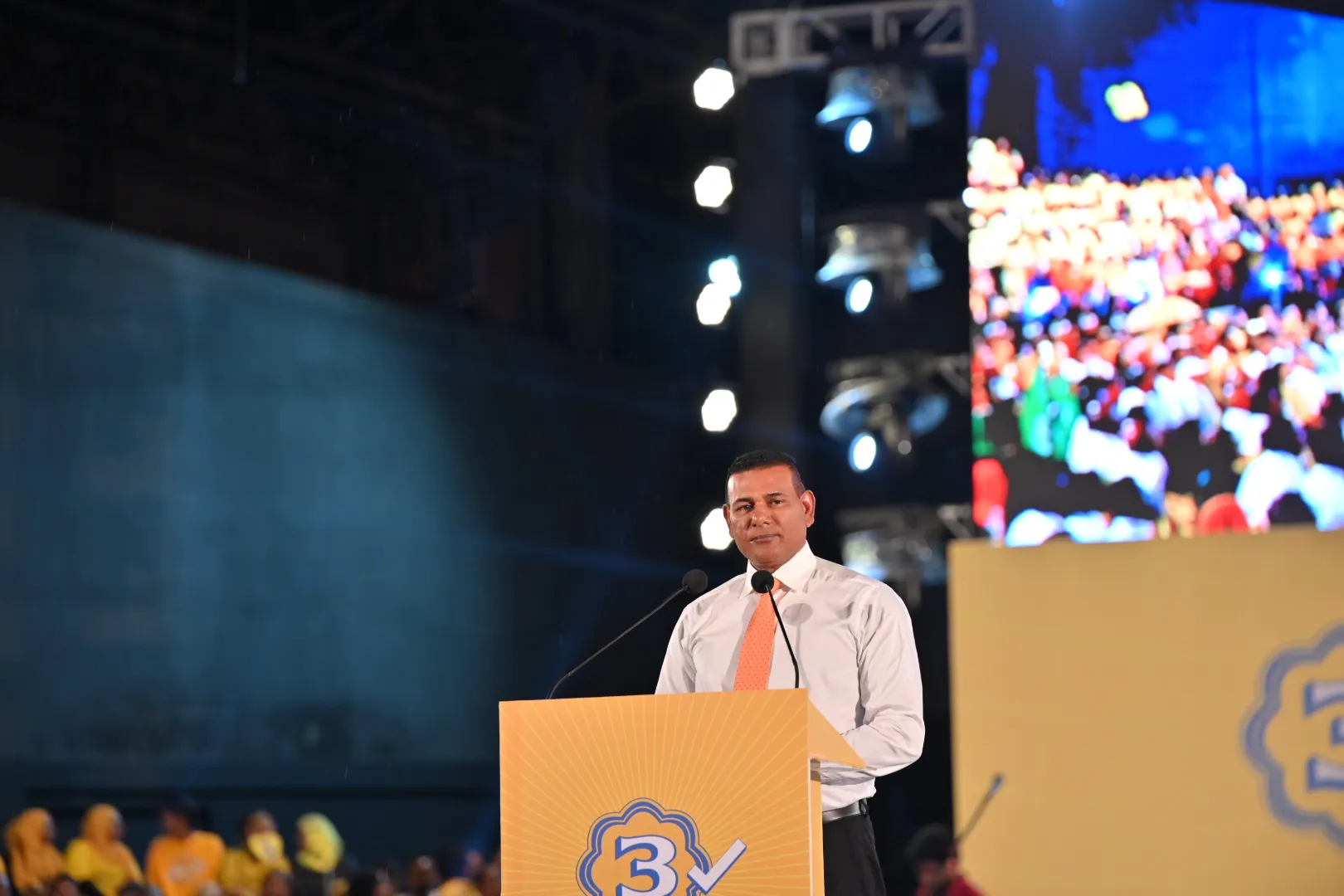 މިގަރުނުގައި ހުރި އެންމެ ޙިކްމަތްތެރި، އިޤްތިޞާދު ނެގެހެއްޓޭނި ލީޑަރަކީ ރައީސް ޞާލިޙް: ސިޔާމް