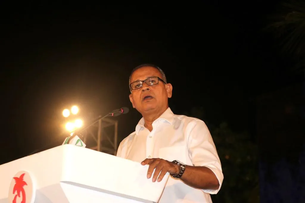 ޔާމީނުގެ ވެރިކަމުގައި ފޯޅަވަހިން ގެއްލުނުބައި ހޯދުމުގެ މަސައްކަތް ފަށާނުން: އާދަމް ޝަރީފް