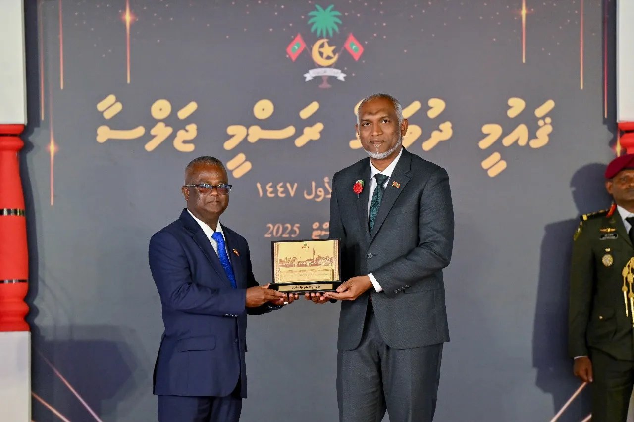 ޤައުމިއްޔަތަށް ޚިދުމަތްކުރުމުގެ ޝަރަފް ހއ.އުތީމު ރައްޔިތުނަށް ރައީސުލްޖުމްހޫރިއްޔާ އަރުވައިފި