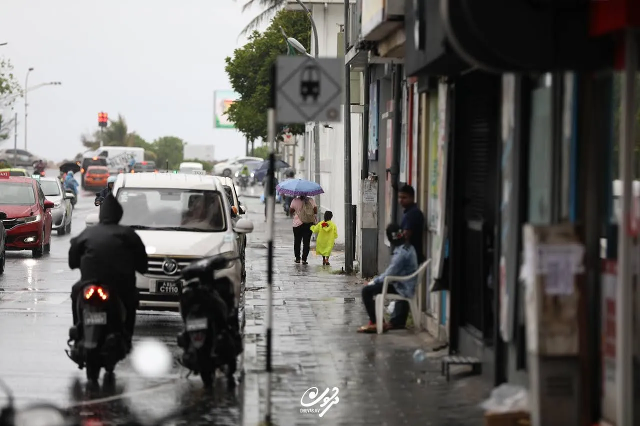 މާލޭ މަގުމަތި -- ދުވަސް ފޮޓޯ