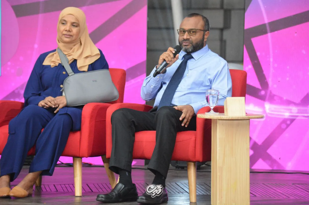 މިނިސްޓަރ ޝަހީމް މިރޭގެ ފޯރަމުގައި ވާހަކަފުޅު ދައްކަވަނީ