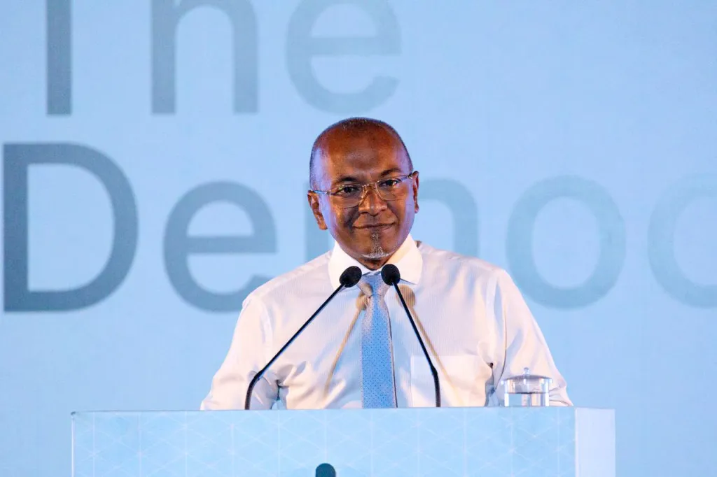 ޑިމޮކްރެޓްސް ހިތްހަމަނުޖެހުނަސް އެ ޕާޓީއަށް ވެރިކަމަށް އާދެވޭނެ ގޮތެއް ނެތް: ހަސަން