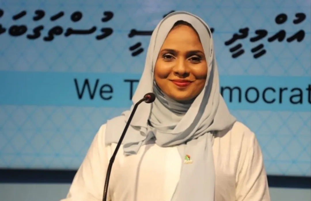 އެންމެ މުހިންމު ކަމަކީ އަމިއްލަ މަސްލަހަތަށްވުރެ ރައްޔިތުނަށްނަށް ހިދުމަތްކުރުން: އަލައިކާ