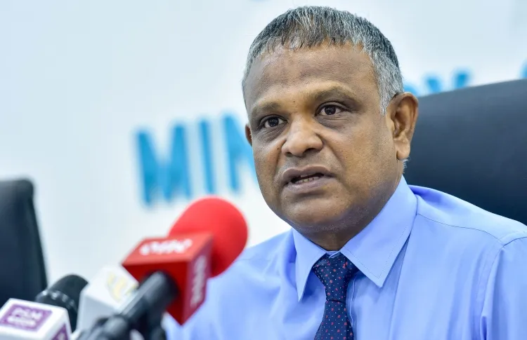 ހިލޭ ޑިގްރީ ޕްރޮގްރާމްގެ ދަށުން ދައްކަންޖެހޭ ފައިސާ ނުދައްކައިފިނަމަ ފިޔަވަޅު އަޅަނީ