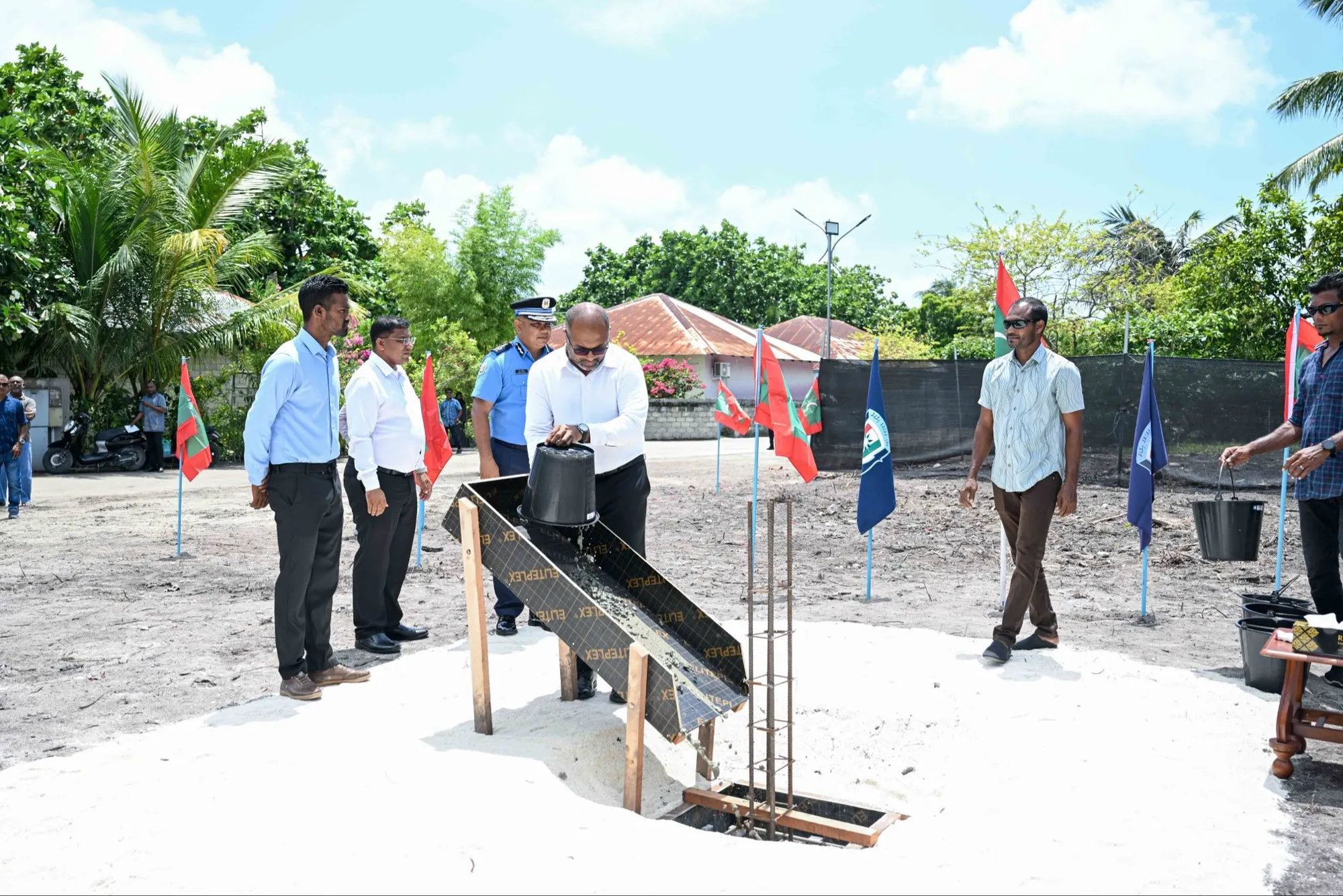 ކަނޑިތީމުގައި އިމާރާތްކުރާ ފުލުހުންގެ މަރުކަޒުގެ އަމަލީ މަސައްކަތް ފަށައިފި