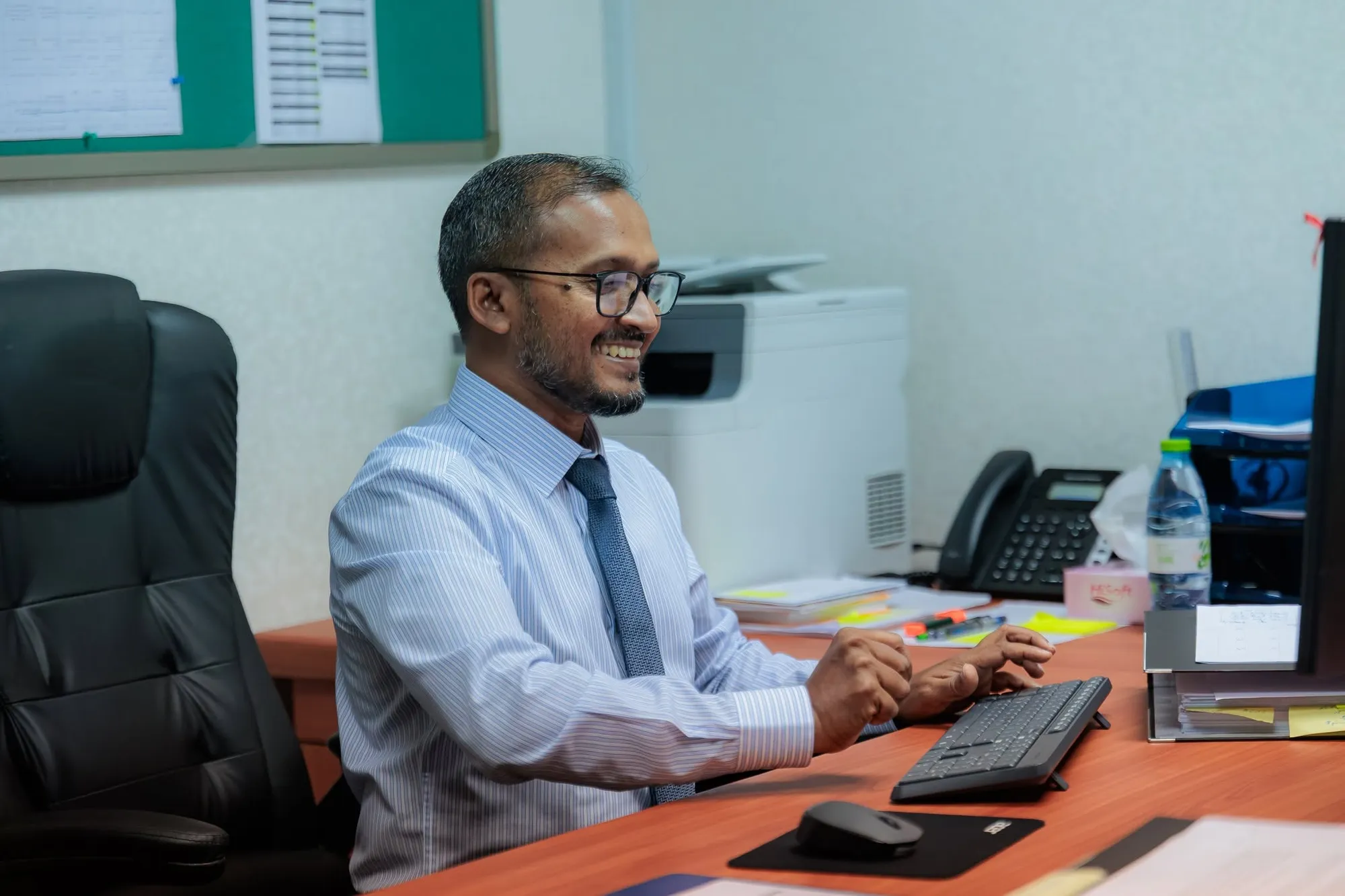 20 އަހަރަށް ވުރެ ދިގު މުއްދަތުގެ ޚިދުމަތަށް ފަހު، ހައި ކޯޓުގެ ފަނޑިޔާރު މާހިރު ރިޓަޔާ ކުރައްވައިފި 