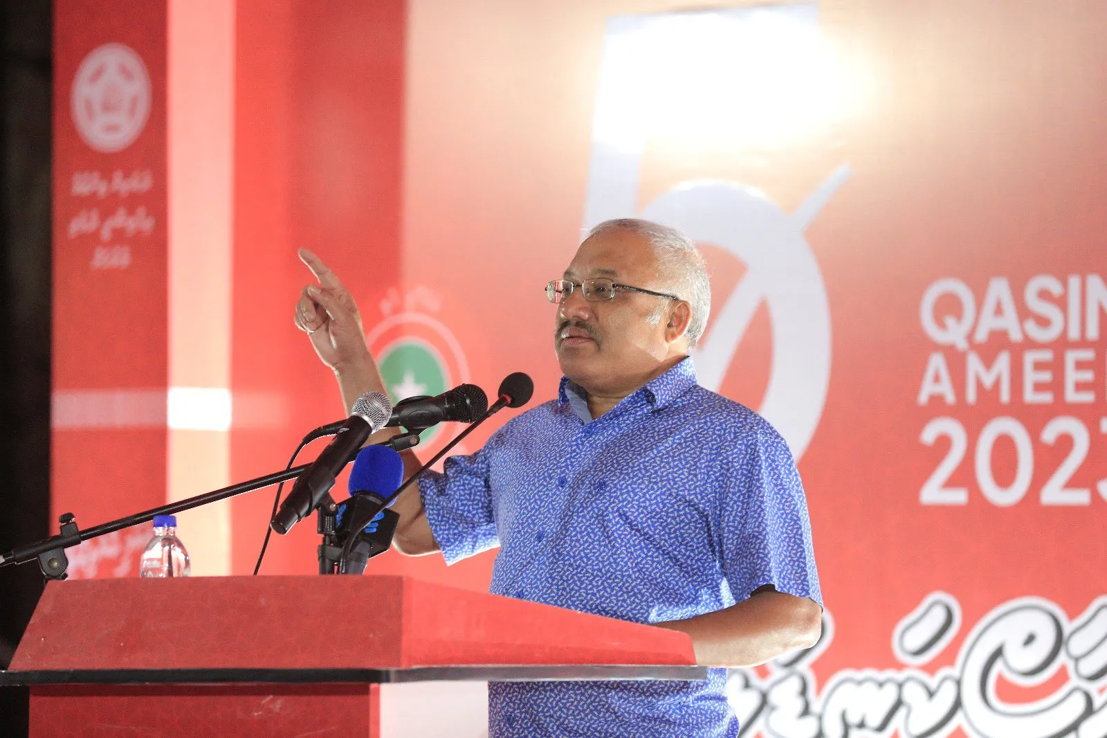 "ރައީސެއްގެ ހުންނަންޖެހޭ ހުރިހާ ސިފައެއް ގާސިމްގެ އެބަހުރި؛ އެއީ މިހާރުވެސް ކުޑަކުޑަ ސަރުކާރެއް ހިންގަވާ ބޭފުޅެއް"