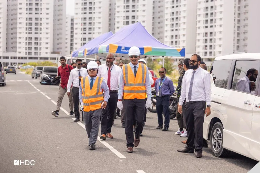 ގޯތިތަކަށް އަރާގޮތަށް ގެންގޮސްފައިވާ ނަރުދަމާ ހޮޅިތައް އެހެން ސަރަހައްދުތަކަށް ބަދަލުކުރުމަށް އެޗްޑީސީން ފެށުން -- ފޮޓޯ: އެޗްޑީސީ