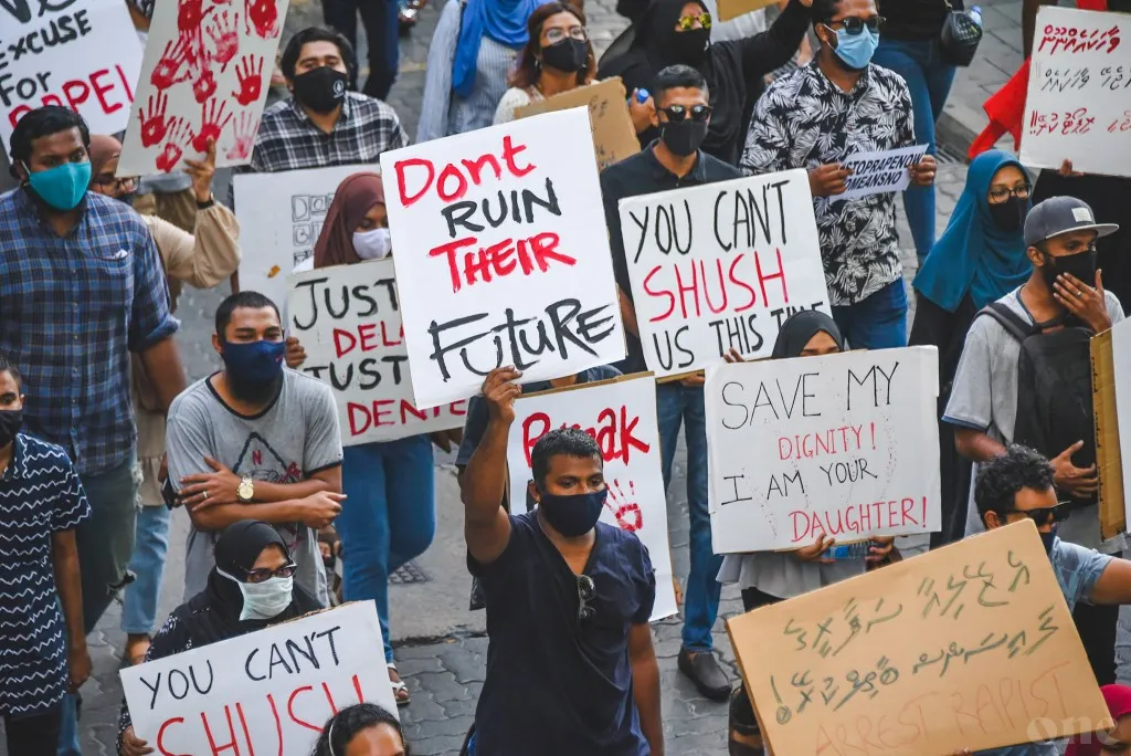ކުއްޖަކަށް އޭނާގެ ބޭބެ ޖިންސީ ގޯނާކުރި މައްސަލައެއް؛ ތަހުގީގު ފަށައިފި