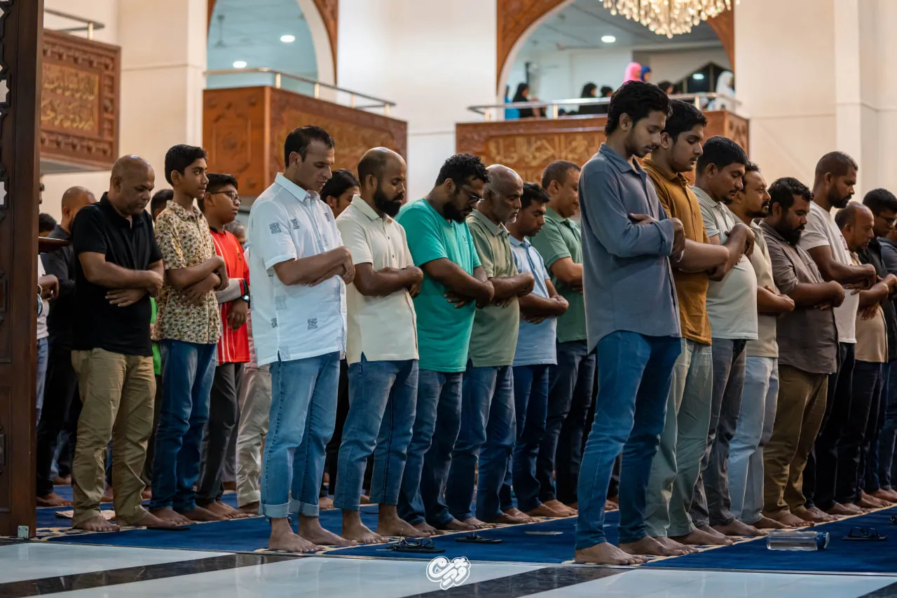 ބަޔަކު ޖަމާއަތުގެ ނަމާދުގައި