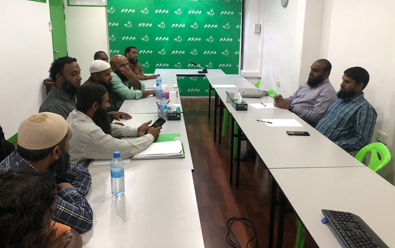 އަރަބިއްޔާ މައްސަލާގައި އެޑިއުކޭޝަންއާއި ބައްދަލުކުރަން އޭޕީއިން ކުރި މަސައްކަތް ނާކާމިޔާބު ކަމަށް ބުނެފި!