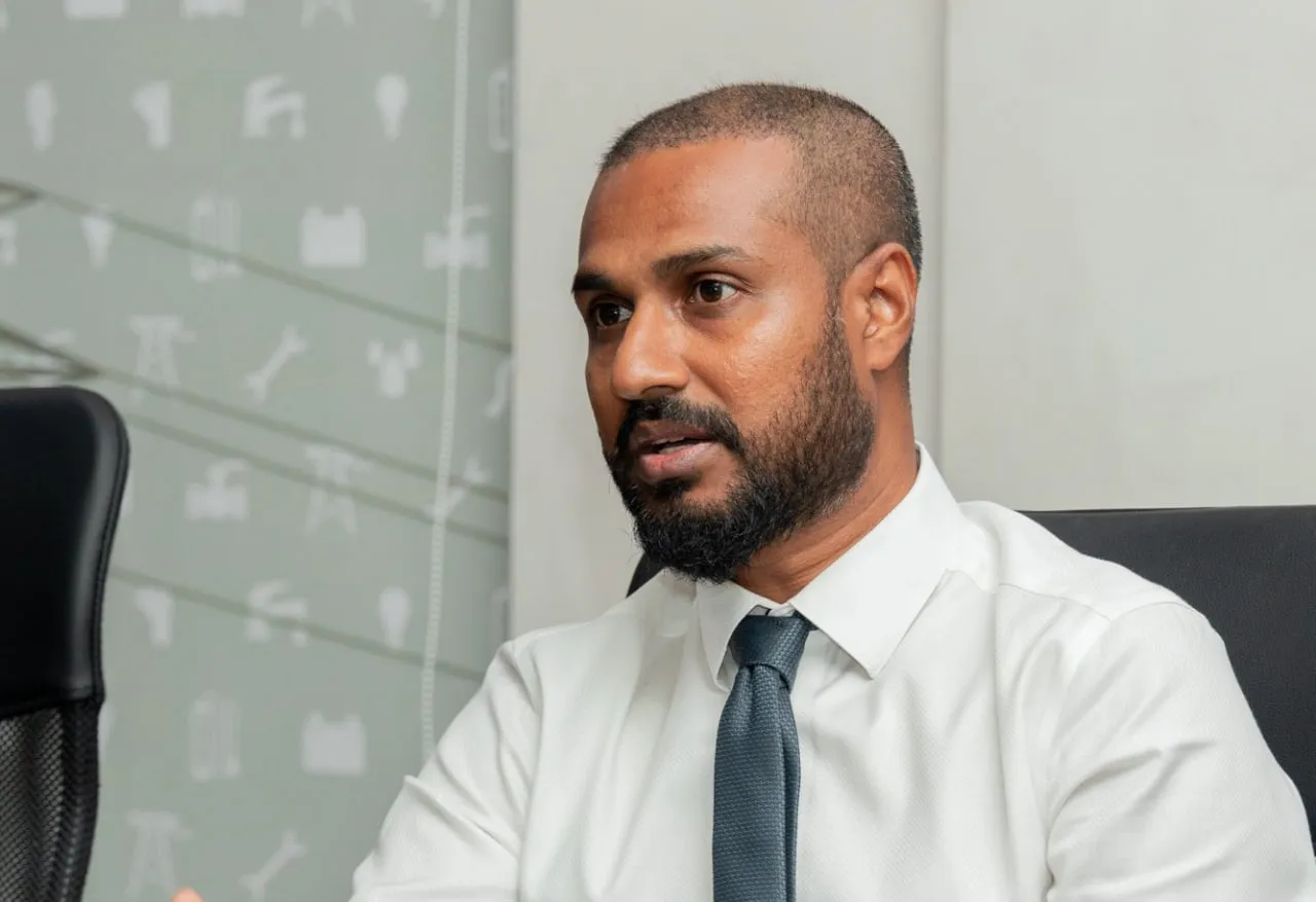 ފެނަކަ އެމްޑީ މުއާޒް-- ފޮޓޯ: ފެނަކަ