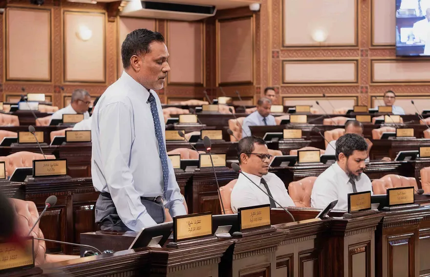 ދާއިމީ އެޑްރެހަކީ ދިވެހިރައްޔިތުން "އައިޑެންޓިފައި" ކުރަން ބޭނުންކުރަންޖެހޭ ގޮތެއް ނޫން: ޑރ. ޝަމްހީދު