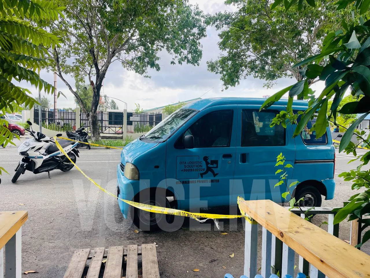 ބިދޭސީ މީހާ މަރުވެފައި އޮއްވާ ފެނުނު ވޭން-- ފޮޓޯ: ވޮއިސް