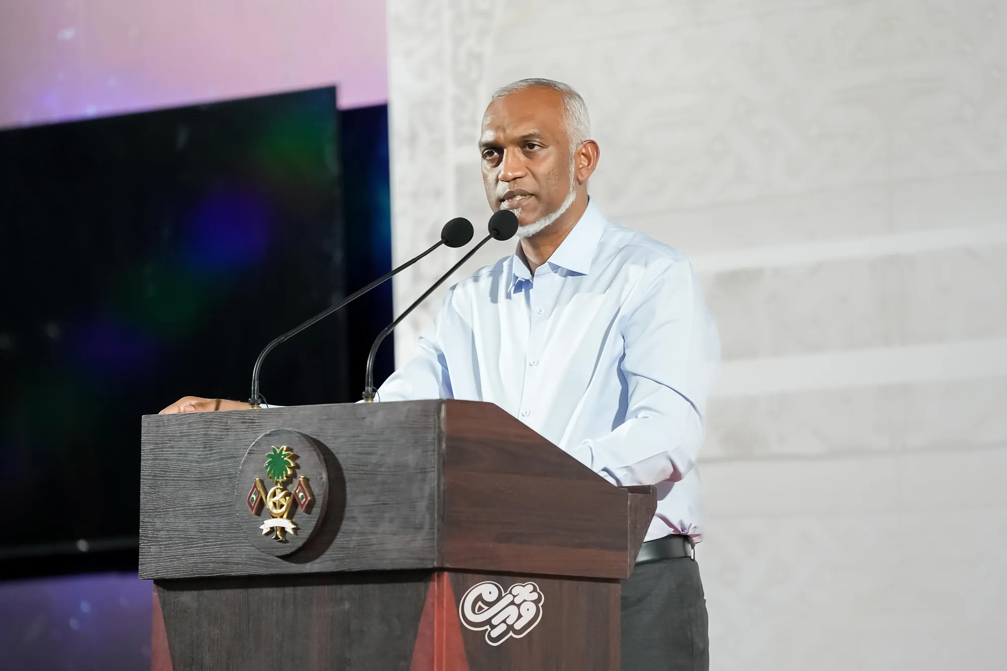 ރައީސް ޑރ.މުއިއްޒު ކުޑަހުވަދޫ ގައި ވާހަކަދައްކަވަނީ... ފޮޓޯ: ވޮއިސް