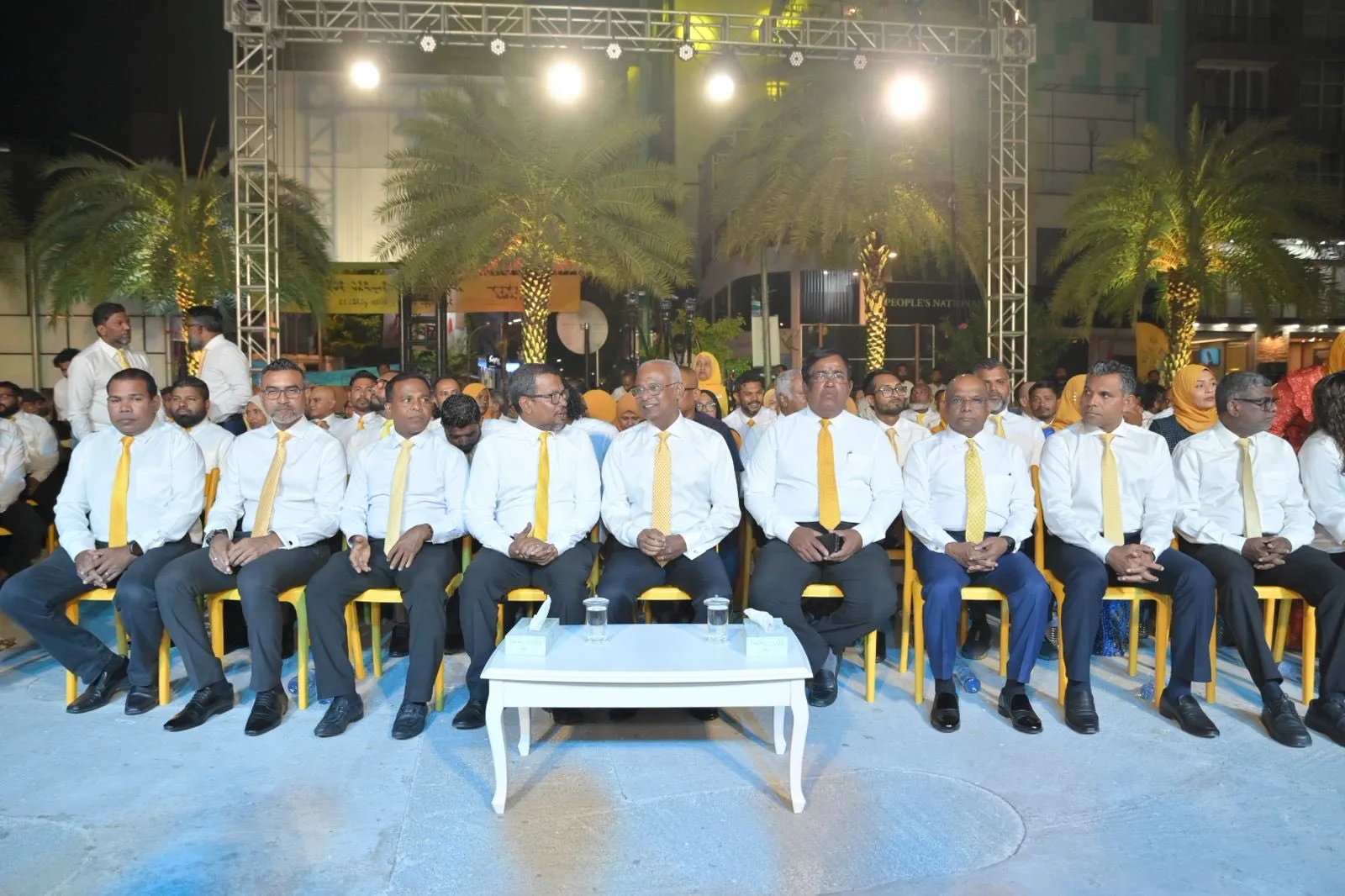 އެމްޑީޕީން ރޭ ބޭއްވި ޖަލްސާ.. ފޮޓޯ: އެމްޑީޕީ