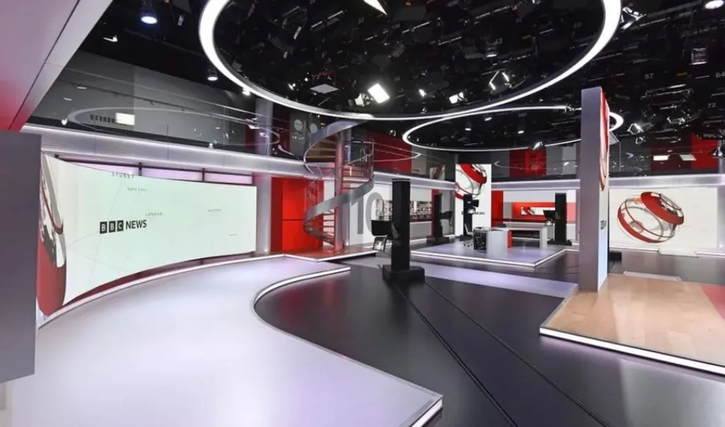 ބީ.ބީ.ސީގެ އަތުން 10 ބިލިއަން ޑޮލަރު ހޯދަން ޓްރަމްޕް ކޯޓަށް