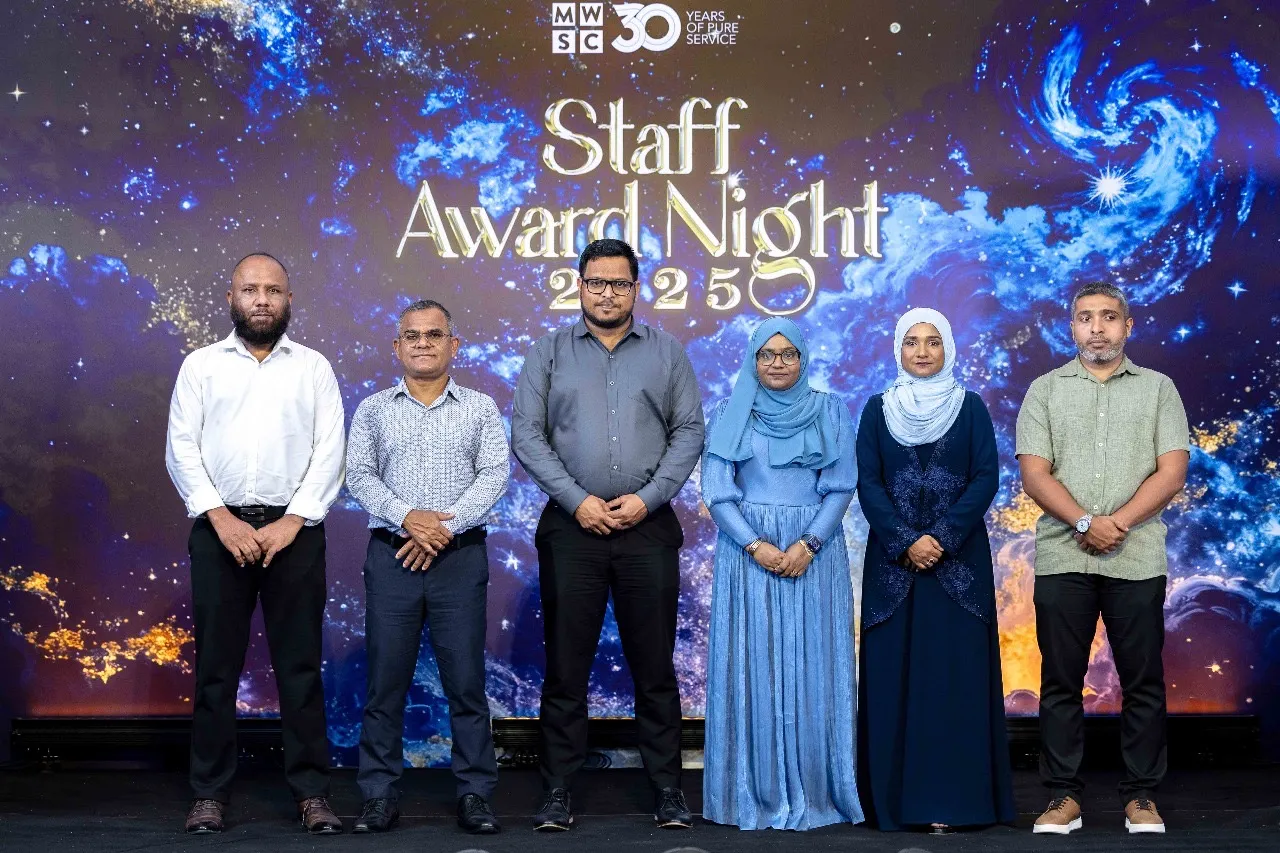 އެމް.ޑަބްލިޔު.އެސް.ސީގެ ސްޓާފް އެވޯރޑް ނައިޓް ބާއްވައި، މުވައްޒަފުންގެ ޚިދުމަތްތަކުގެ އަގުވަޒަންކޮށްފި