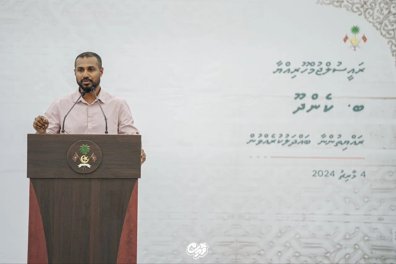 ފެނަކަ ކޯޕަރޭޝަން ގެ މެނޭޖިން ޑިރެކްޓަރ މުއާޒް މުހައްމަދު ރަޝީދު-- ފޮޓޯ: ވޮއިސް