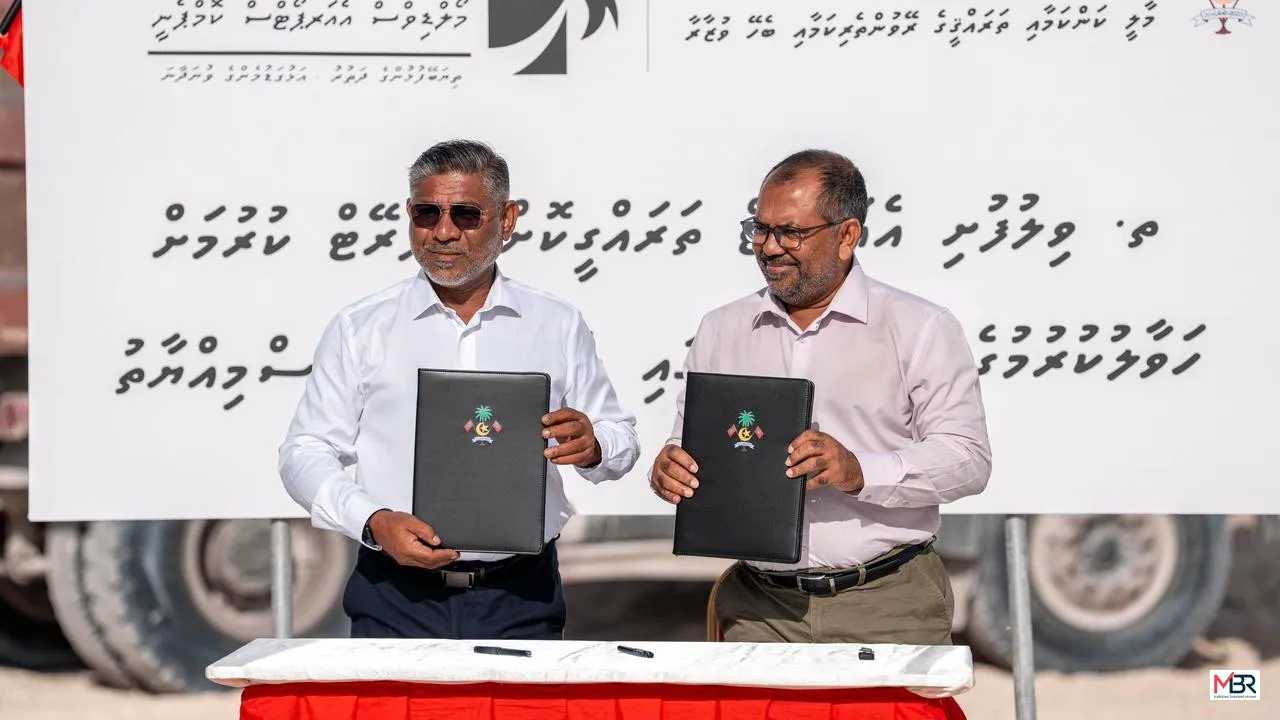 Land Reclamation and Airport Construction Work Begins in Th. Vilufushi