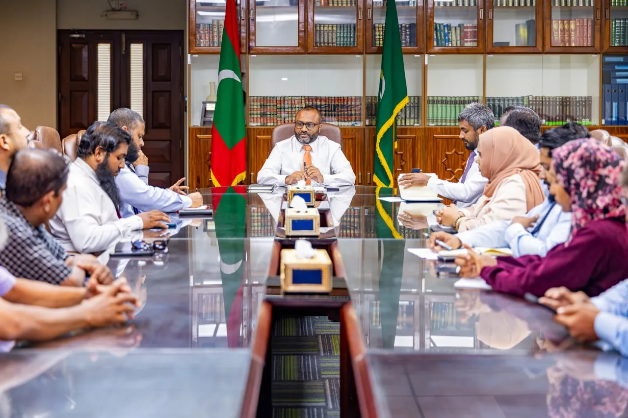 މިނިސްޓަރު ޝަހީމް ހައްޖު މިޝަންގެ ބޭފުޅުންނާއި ބައްދަލު ކުރެއްވުން