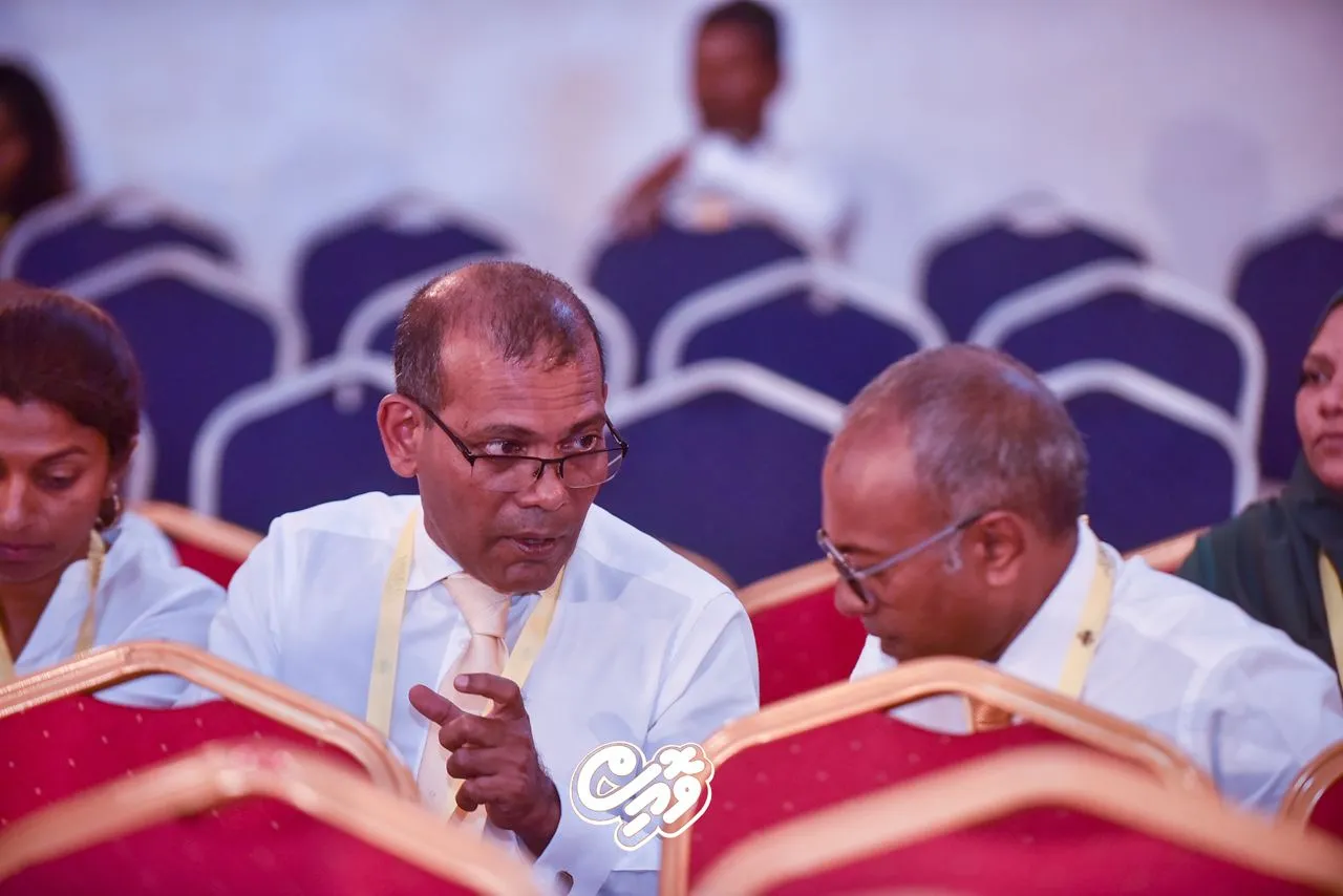 ރާއްޖެއިން ދޫކޮށްލި ކަނޑުގެ ބައި ގަތުމަށް އުޅެފައިވީ ބަޔަކު ހޯދަން ޖެހޭ: ރައީސް ނަޝީދު