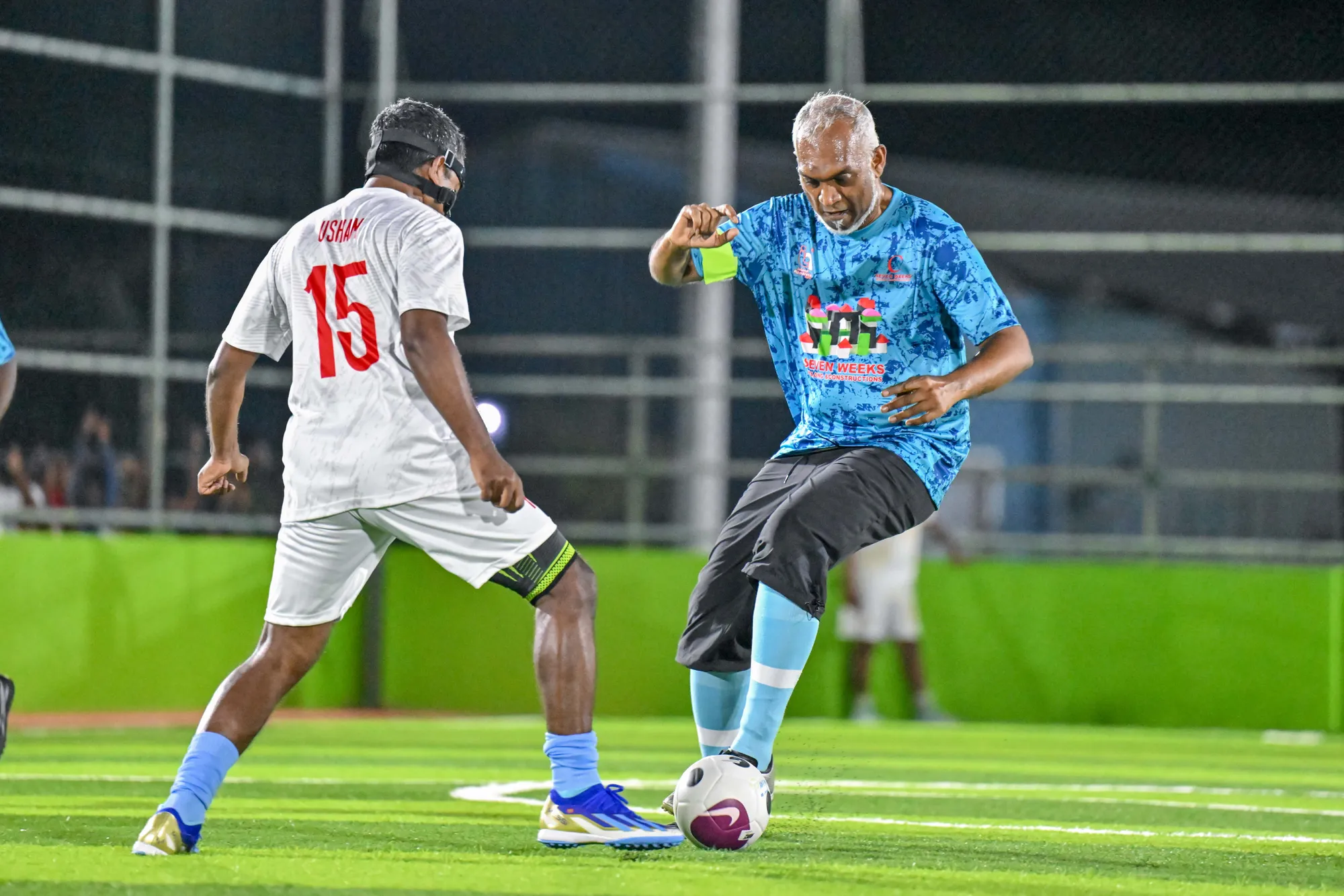 ރައީސް މުއިއްޒު ފުޓްސަލް ކުޅުއްވަނީ