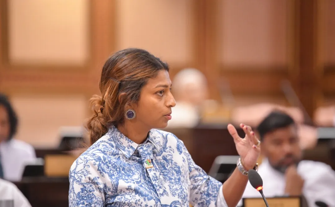 ޖަވާބުދާރީވަމުން އީވާ ކިޔައިދެއްވީ އެމްޑީޕީން އޭނާއަށް 'އަދަބު' ދިން ސަބަބުތައް!