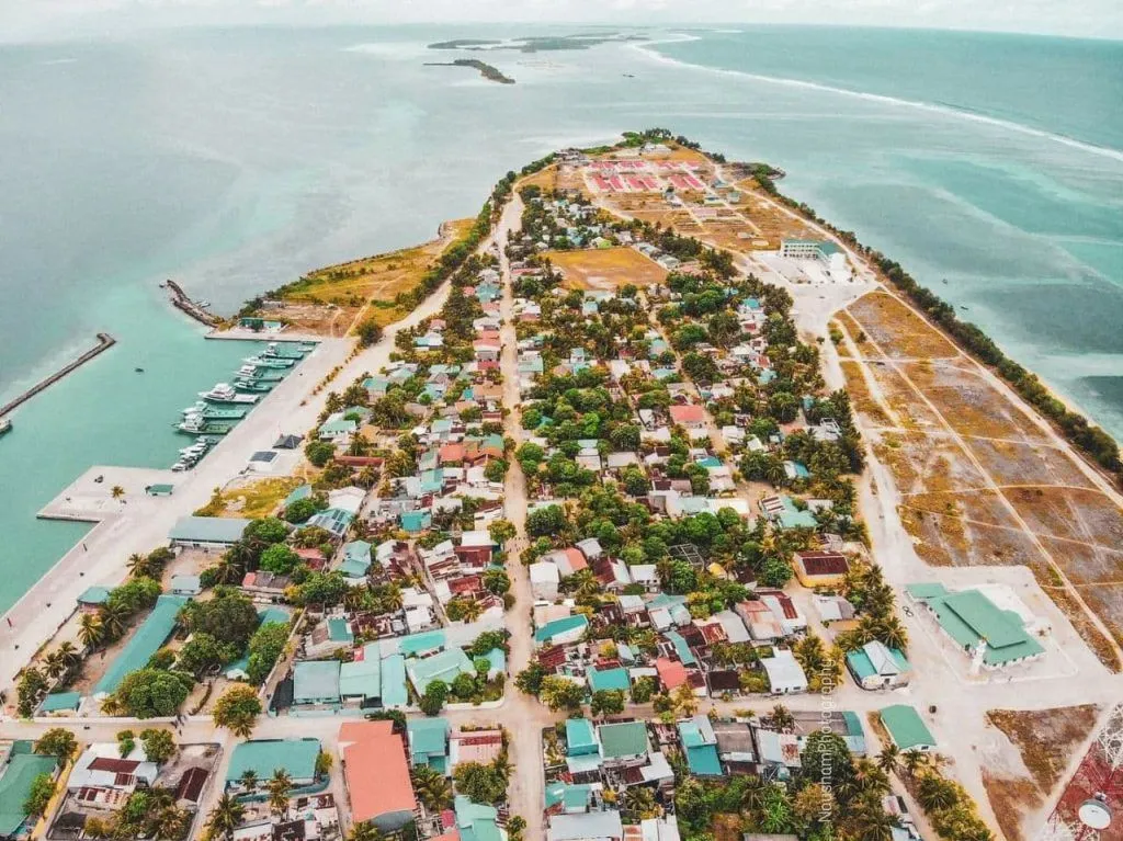 ގައްދޫ ކައުންސިލުން އަހަރެއްތެރޭ 1600 މީހަކަށް ލައިސަންސް: ބޮޑު ހިޔާނާތެއް, މައްސަލަ ބަލަނީ