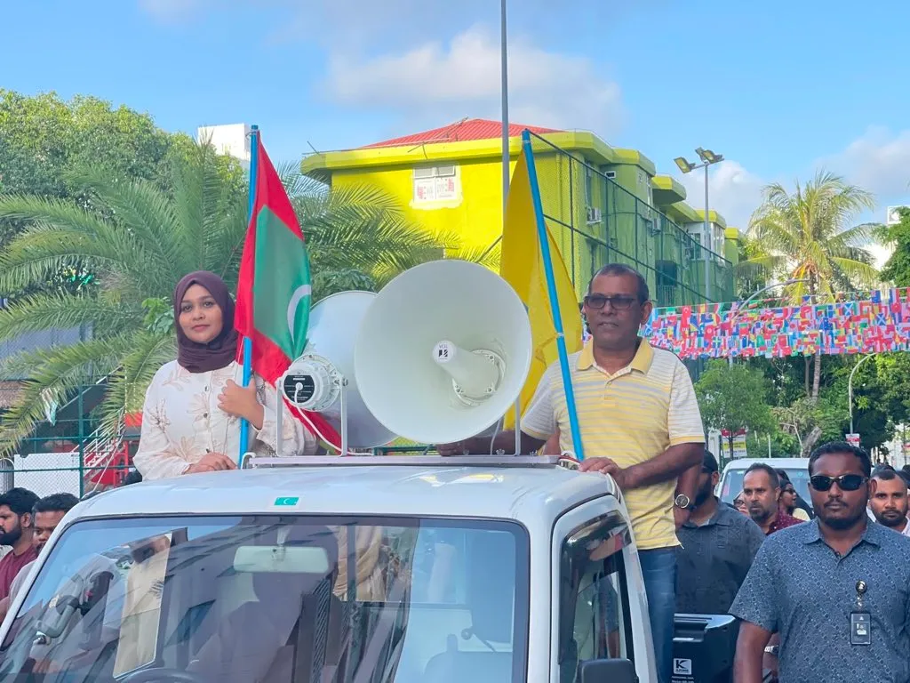 ބޭއިންސާފުން ވަޒީފާއިން ވަކިކުރާތީ އެމްޑީޕީން މުޒާހަރާއަށް! އާއްމުން ހަނދާންކޮށްދެނީ އެމްޑީޕީން ކަންތައްކުރިގޮތް