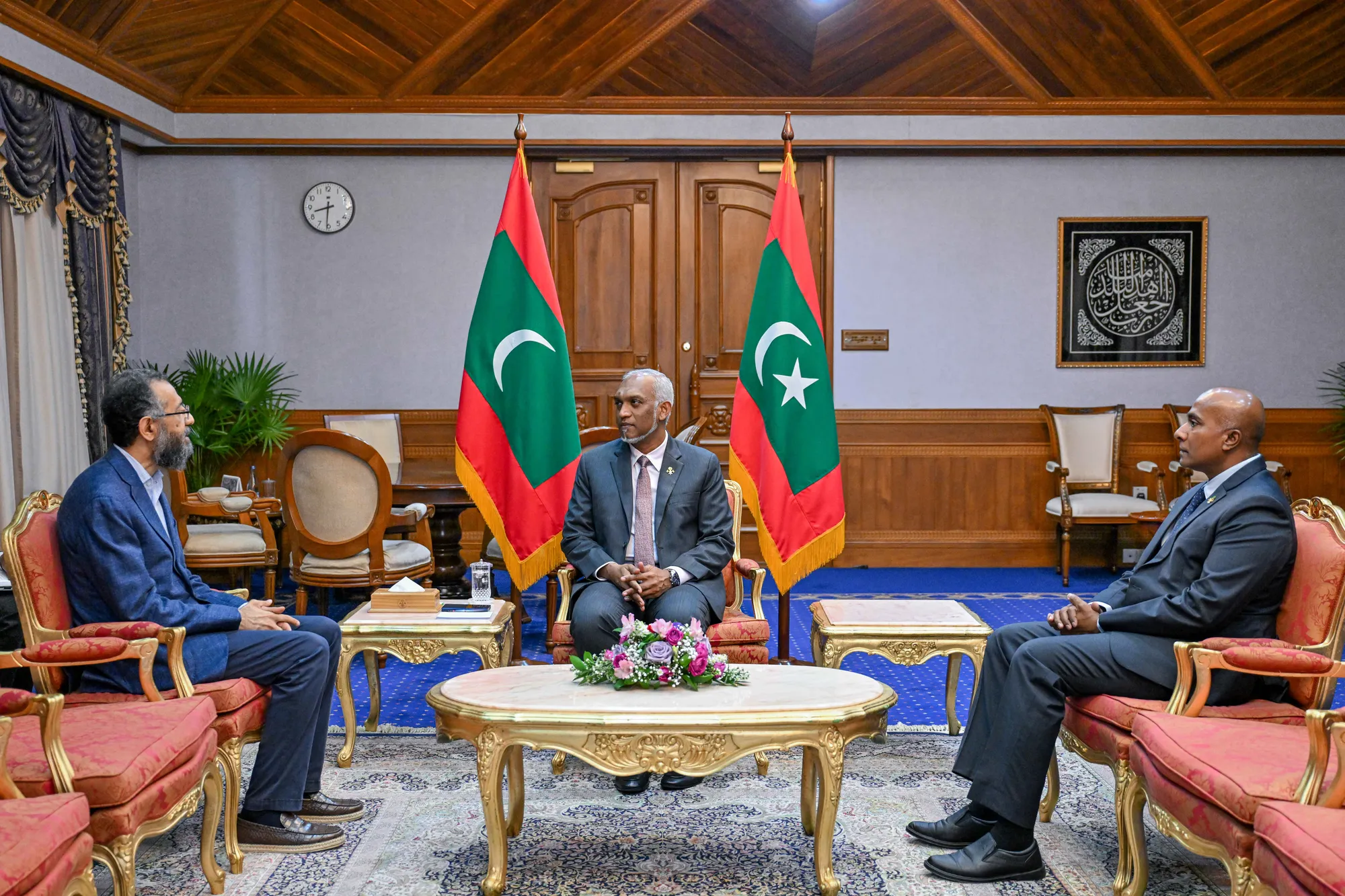 އިސްލާމިކް ޗެމްބަރ އޮފް ކޮމަރސް އެންޑް ޑިވެލޮޕްމަންޓްގެ ސެކްރެޓަރީ ޖެނެރަލް، ރައީސުލްޖުމްހޫރިއްޔާގެ އަރިހަށް އިޙްތިރާމުގެ ޒިޔާރަތެއް ކުރައްވައިފި