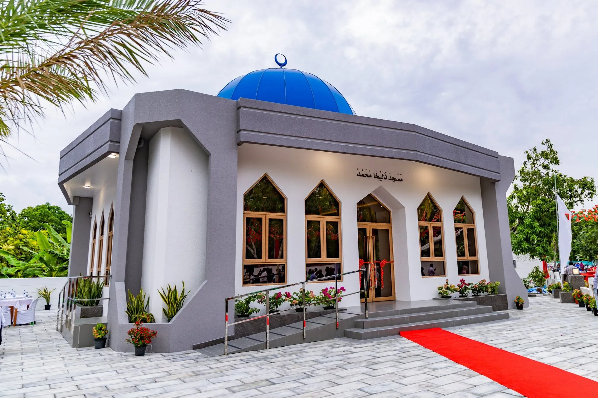 ދަމާސް ޞޯލިޙް އޭނާގެ އަމިއްލަ ގޯތީގައި ބިނާކުރެއްވި މިސްކިތް މިއަދު ހުޅުވައިފި