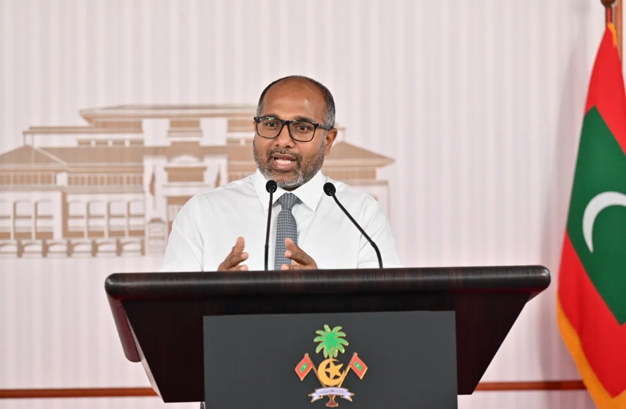 ދާޚިލީ ސަލާމަތާ ބެހޭ ވަޒީރު އަލީ އިޙްސާން: ފޮޓޯ/ ރައީސް އޮފީސް